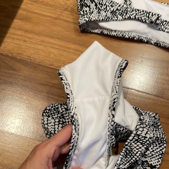 Old Navy bikini - Picture 6 of 8